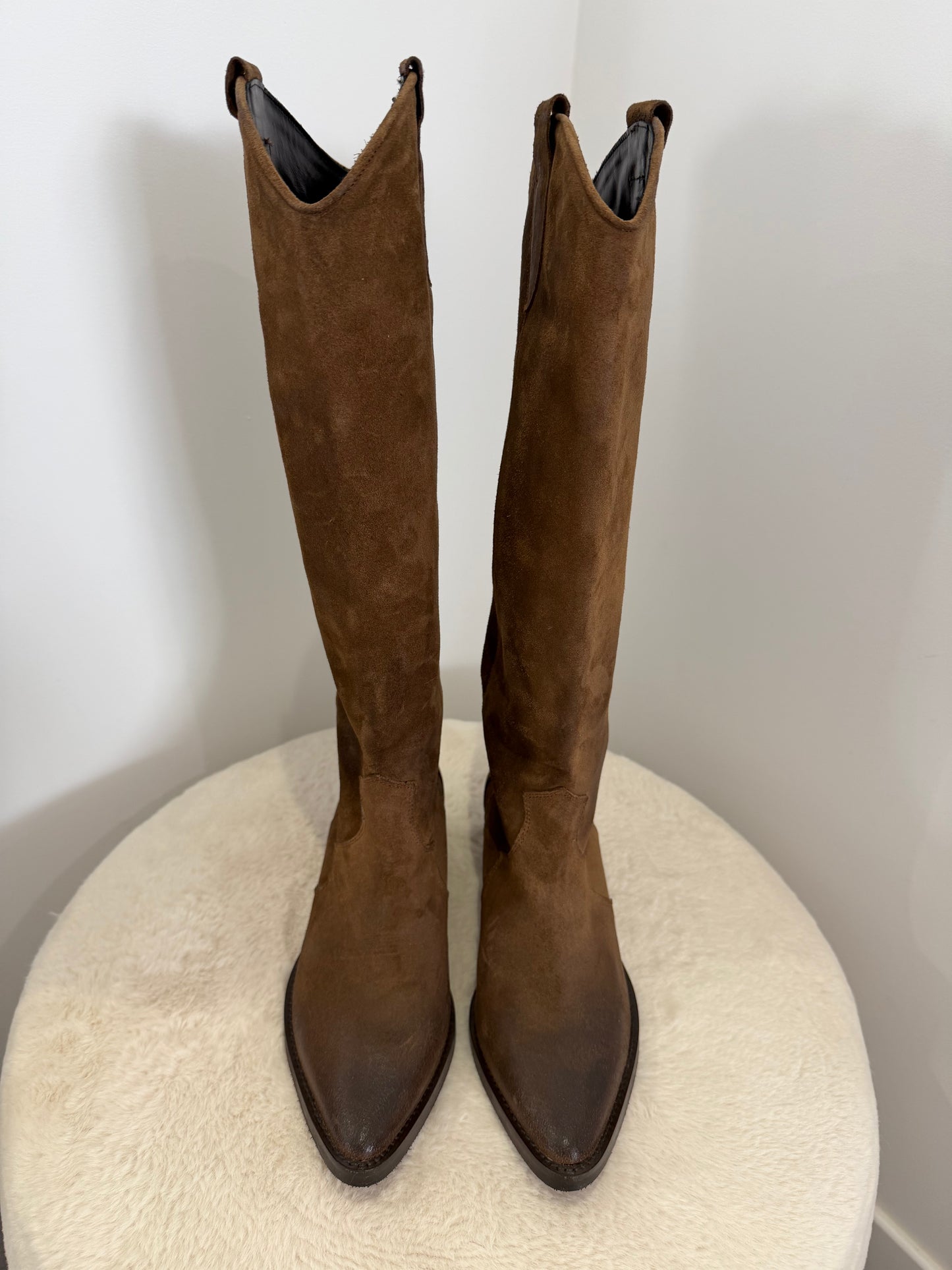 botte Niche - 6516 8065 old castagno