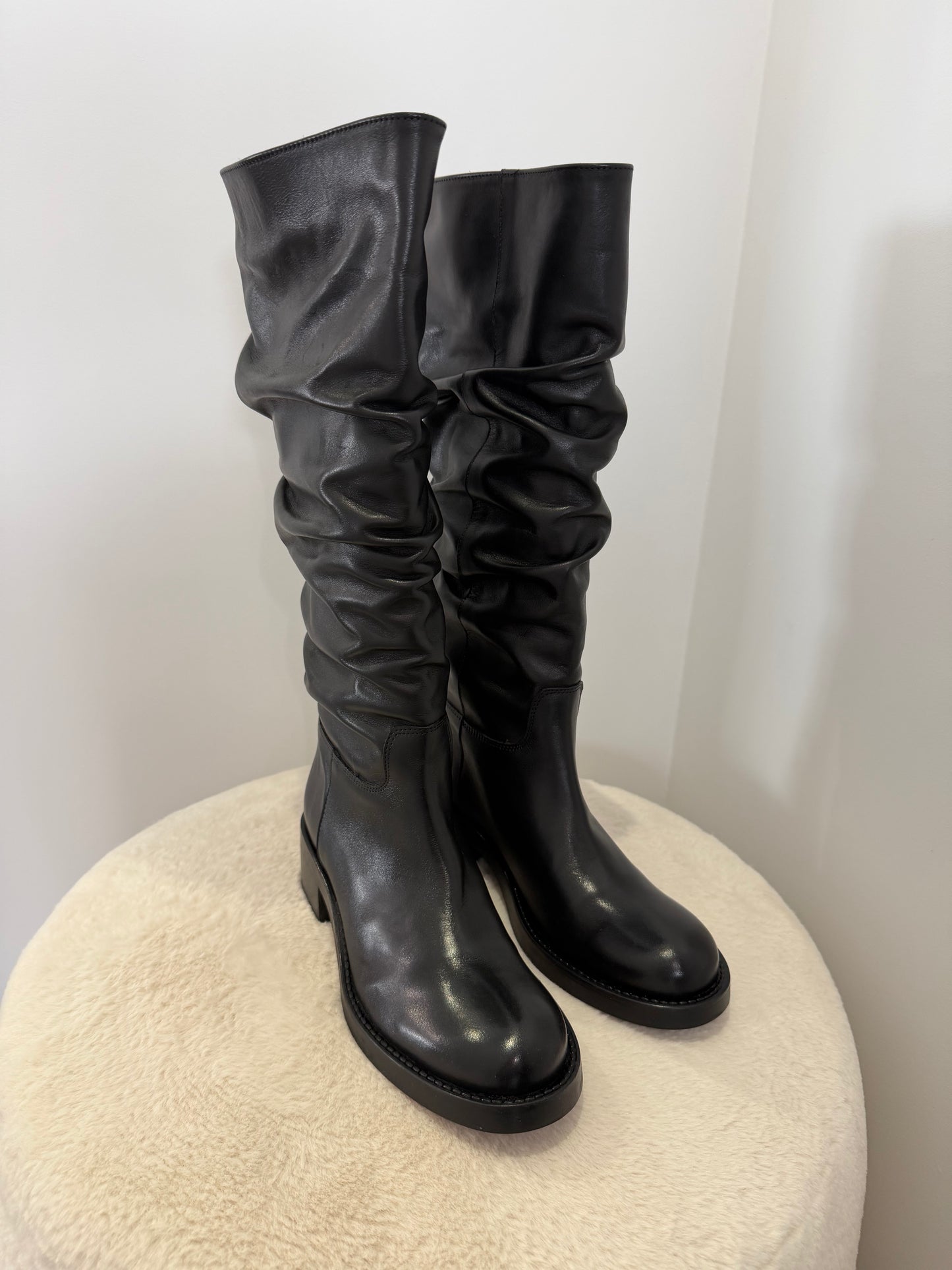 botte Niche - 4312 8243 merilan nero