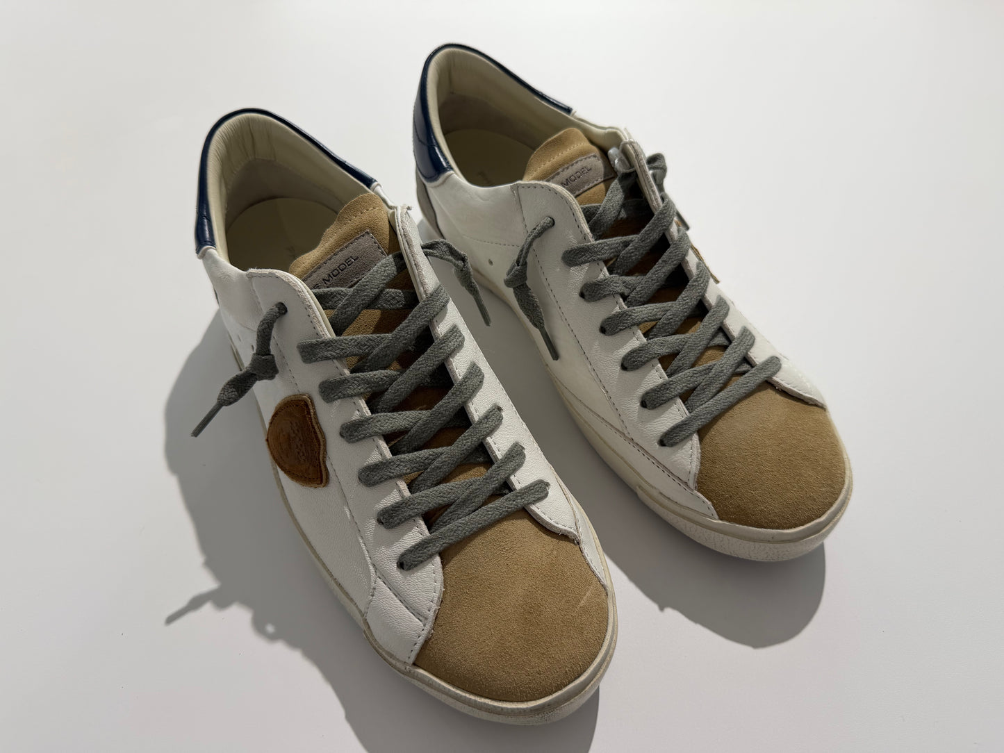 basket Philippe Model - PRLU WX57 mixage blanc bleu