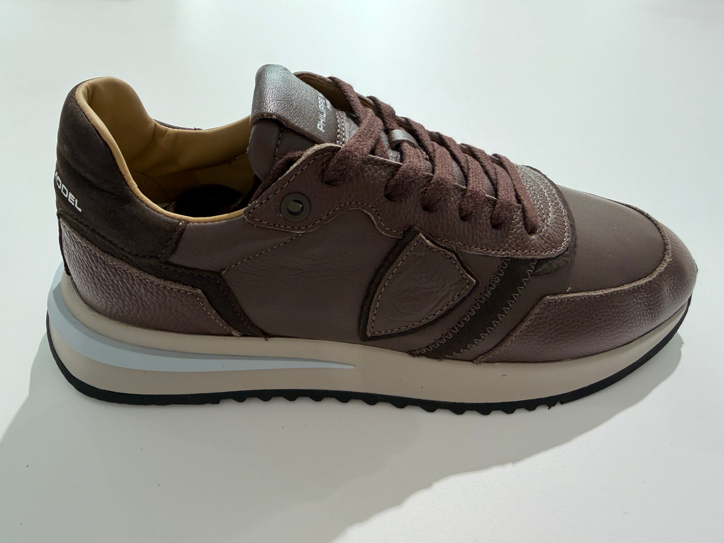 basket Philippe Model - TYLU V008 brun